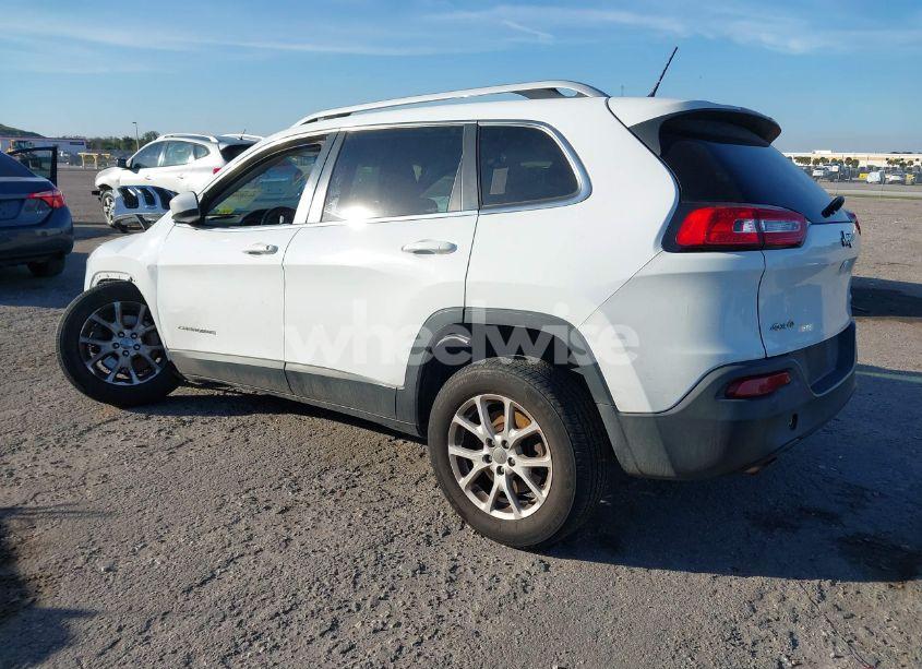 Photo 3 of 2015 Jeep Cherokee LATITUDE (VIN 1C4PJMCB8FW610430)