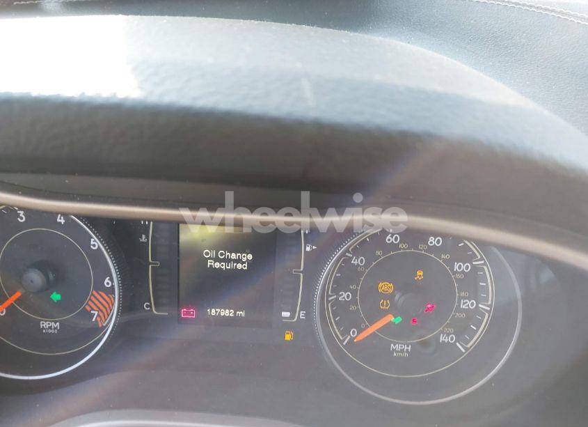 Photo 7 of 2015 Jeep Cherokee LATITUDE (VIN 1C4PJMCB8FW610430)