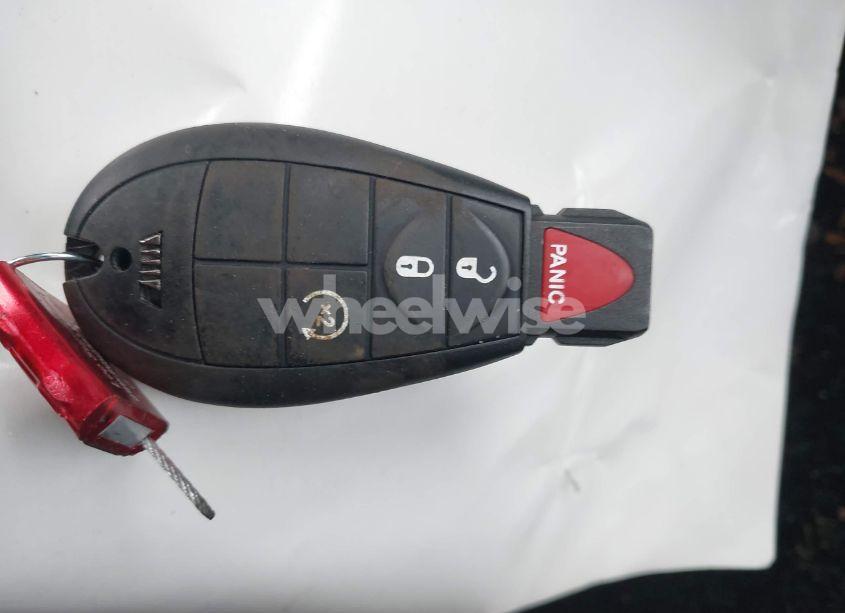 Photo 11 of 2015 Jeep Cherokee LATITUDE (VIN 1C4PJMCB8FW614686)