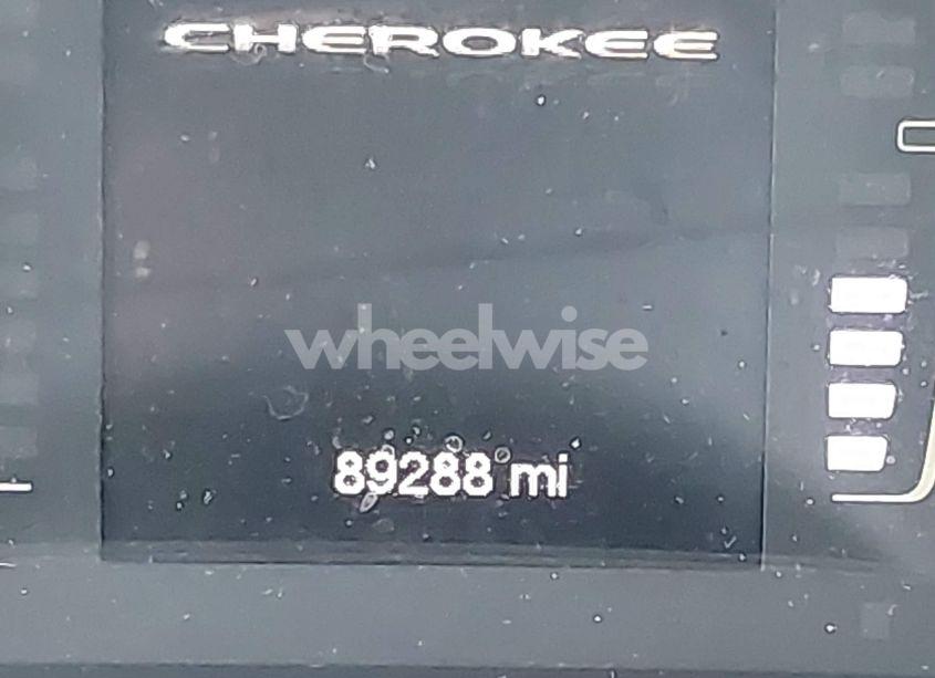 Photo 7 of 2015 Jeep Cherokee LATITUDE (VIN 1C4PJMCB8FW614686)