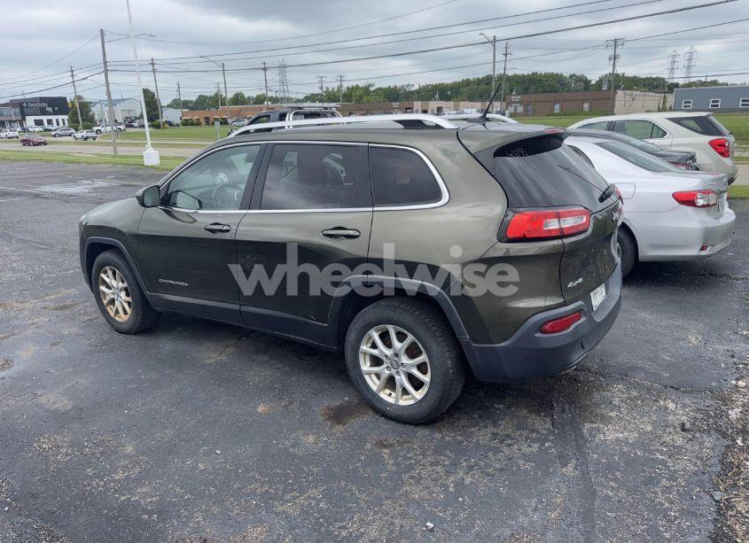 Photo 3 of 2015 Jeep Cherokee LATITUDE (VIN 1C4PJMCB8FW635828)