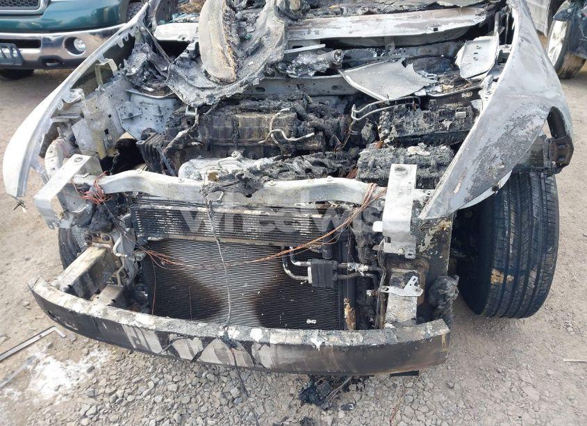 Photo 10 of 2015 Jeep Cherokee LATITUDE (VIN 1C4PJMCB8FW645615)