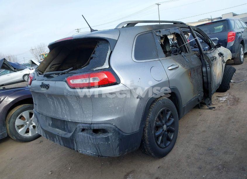 Photo 4 of 2015 Jeep Cherokee LATITUDE (VIN 1C4PJMCB8FW645615)