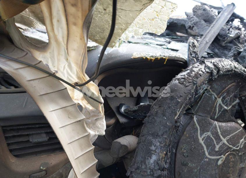 Photo 7 of 2015 Jeep Cherokee LATITUDE (VIN 1C4PJMCB8FW645615)