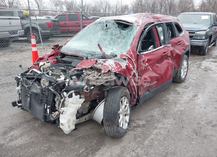 Photo 6 of 2015 Jeep Cherokee LATITUDE (VIN 1C4PJMCB8FW660213)