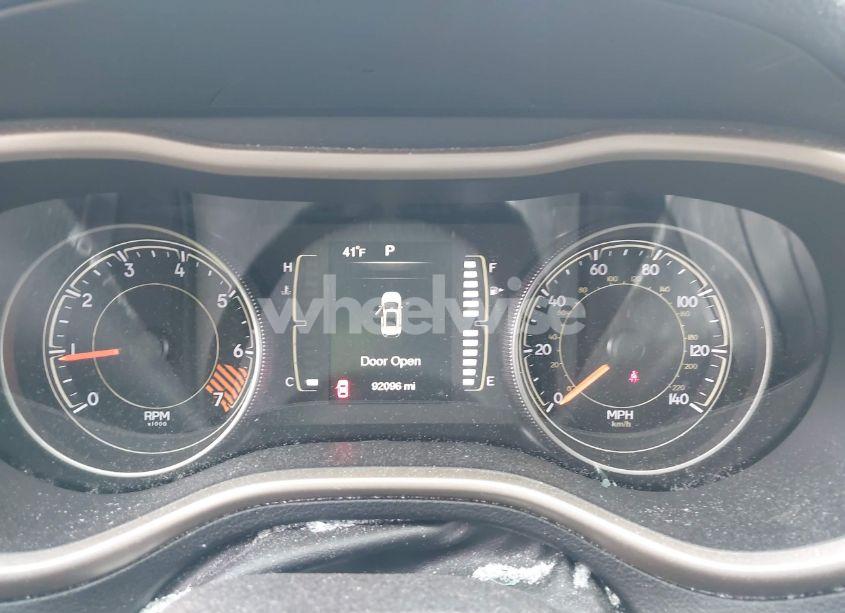 Photo 7 of 2015 Jeep Cherokee LATITUDE (VIN 1C4PJMCB8FW674578)