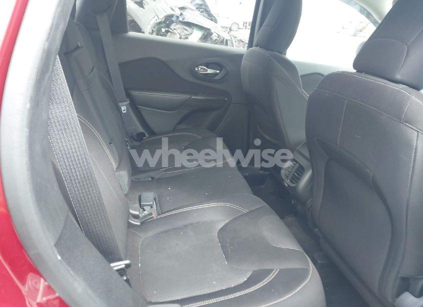 Photo 8 of 2015 Jeep Cherokee LATITUDE (VIN 1C4PJMCB8FW674578)