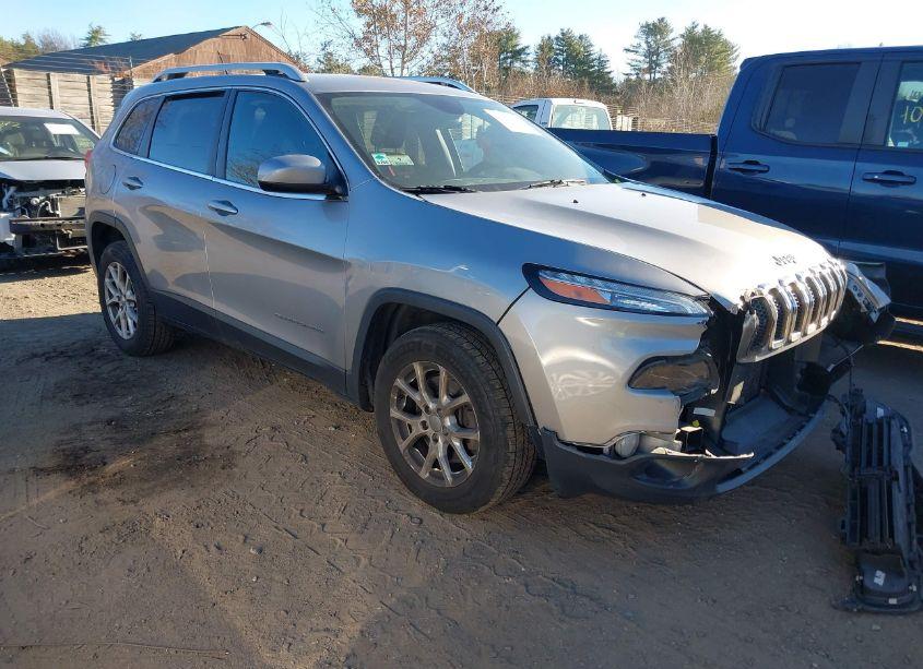 2015 Jeep Cherokee LATITUDE (VIN 1C4PJMCB8FW744399) main photo