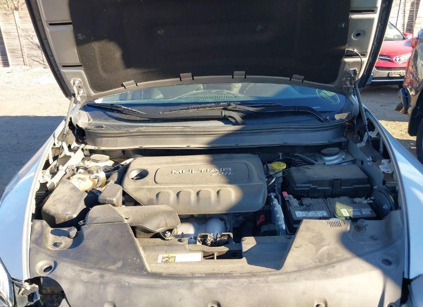 Photo 10 of 2015 Jeep Cherokee LATITUDE (VIN 1C4PJMCB8FW744399)