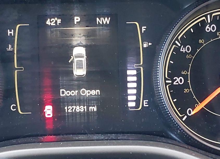 Photo 15 of 2015 Jeep Cherokee LATITUDE (VIN 1C4PJMCB8FW744399)