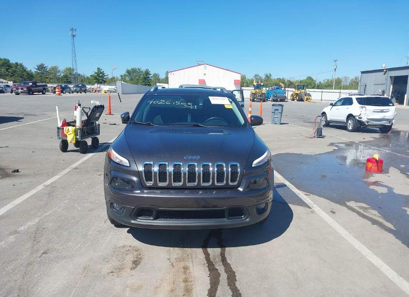 Photo 13 of 2015 Jeep Cherokee LATITUDE (VIN 1C4PJMCB8FW788208)