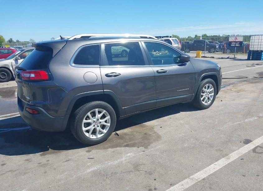 Photo 4 of 2015 Jeep Cherokee LATITUDE (VIN 1C4PJMCB8FW788208)