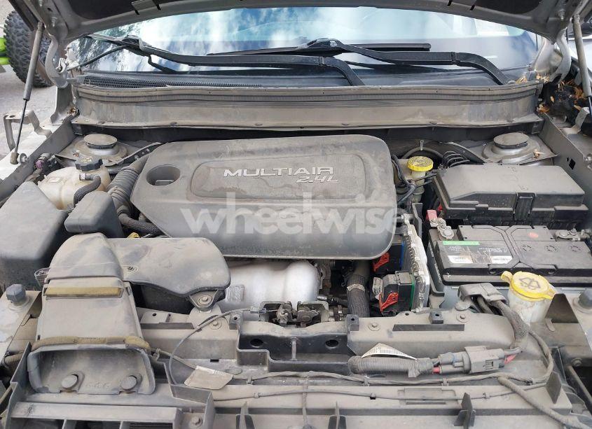 Photo 10 of 2016 Jeep Cherokee LATITUDE (VIN 1C4PJMCB8GW132799)