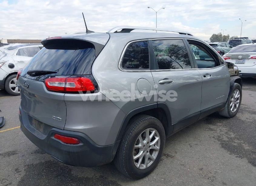 Photo 4 of 2016 Jeep Cherokee LATITUDE (VIN 1C4PJMCB8GW132799)