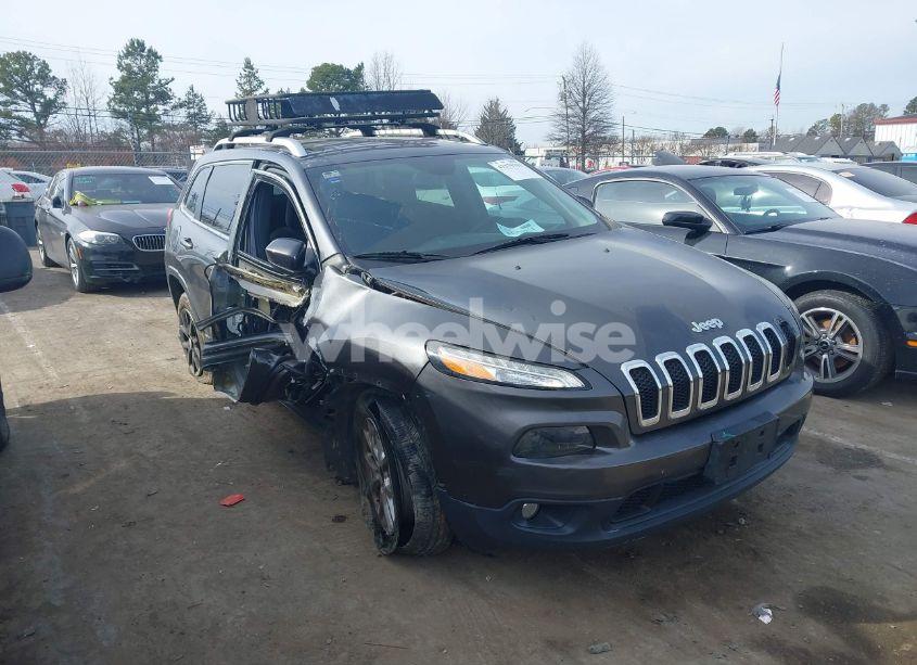 2016 Jeep Cherokee LATITUDE (VIN 1C4PJMCB8GW154379) main photo