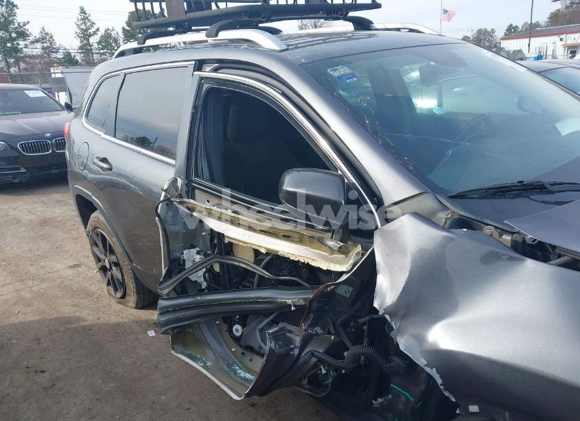 Photo 17 of 2016 Jeep Cherokee LATITUDE (VIN 1C4PJMCB8GW154379)