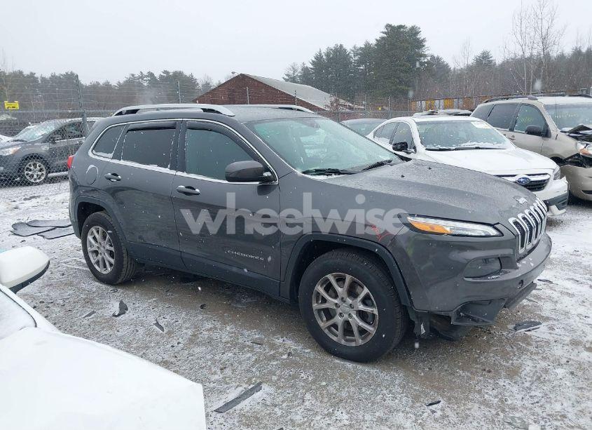 Photo 14 of 2016 Jeep Cherokee LATITUDE (VIN 1C4PJMCB8GW367333)