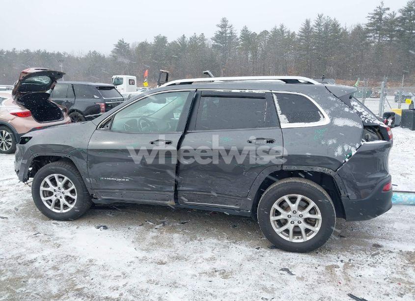 Photo 15 of 2016 Jeep Cherokee LATITUDE (VIN 1C4PJMCB8GW367333)