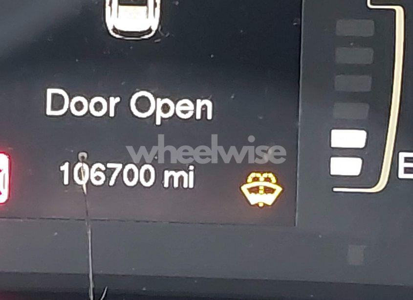 Photo 16 of 2016 Jeep Cherokee LATITUDE (VIN 1C4PJMCB8GW367333)