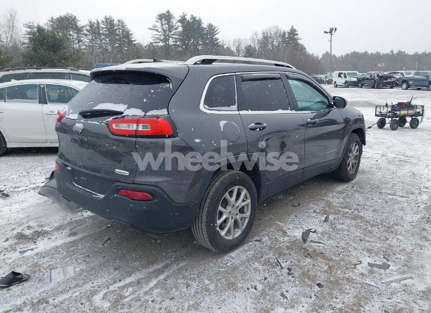 Photo 4 of 2016 Jeep Cherokee LATITUDE (VIN 1C4PJMCB8GW367333)