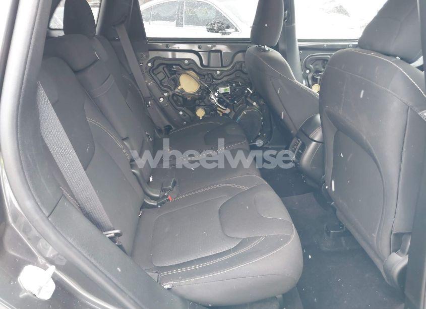 Photo 8 of 2016 Jeep Cherokee LATITUDE (VIN 1C4PJMCB8GW367333)