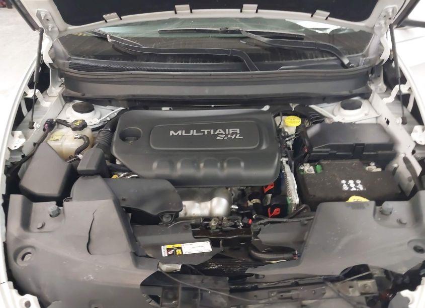 Photo 10 of 2017 Jeep Cherokee LATITUDE 4X4 (VIN 1C4PJMCB8HW621172)