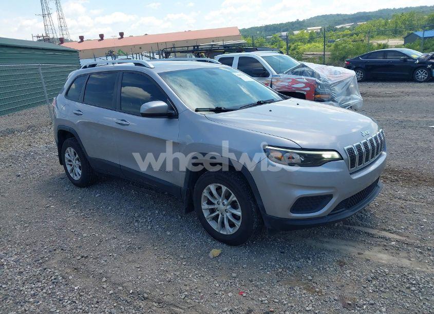 2020 Jeep Cherokee LATITUDE 4X4 (VIN 1C4PJMCB8LD518449) main photo