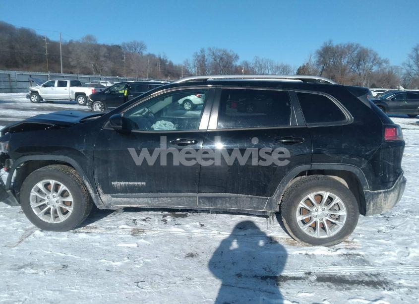 Photo 14 of 2020 Jeep Cherokee LATITUDE 4X4 (VIN 1C4PJMCB8LD560412)