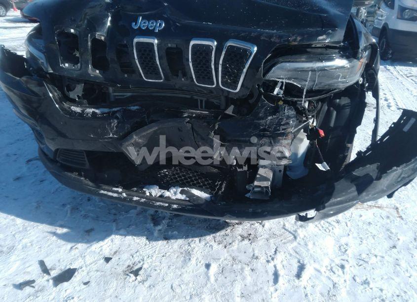 Photo 6 of 2020 Jeep Cherokee LATITUDE 4X4 (VIN 1C4PJMCB8LD560412)