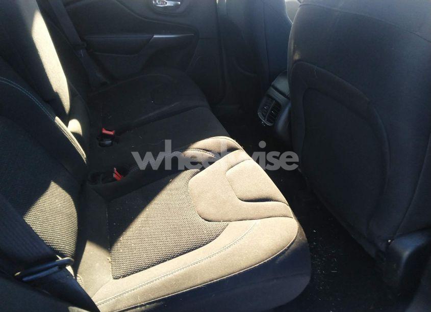 Photo 8 of 2020 Jeep Cherokee LATITUDE 4X4 (VIN 1C4PJMCB8LD560412)