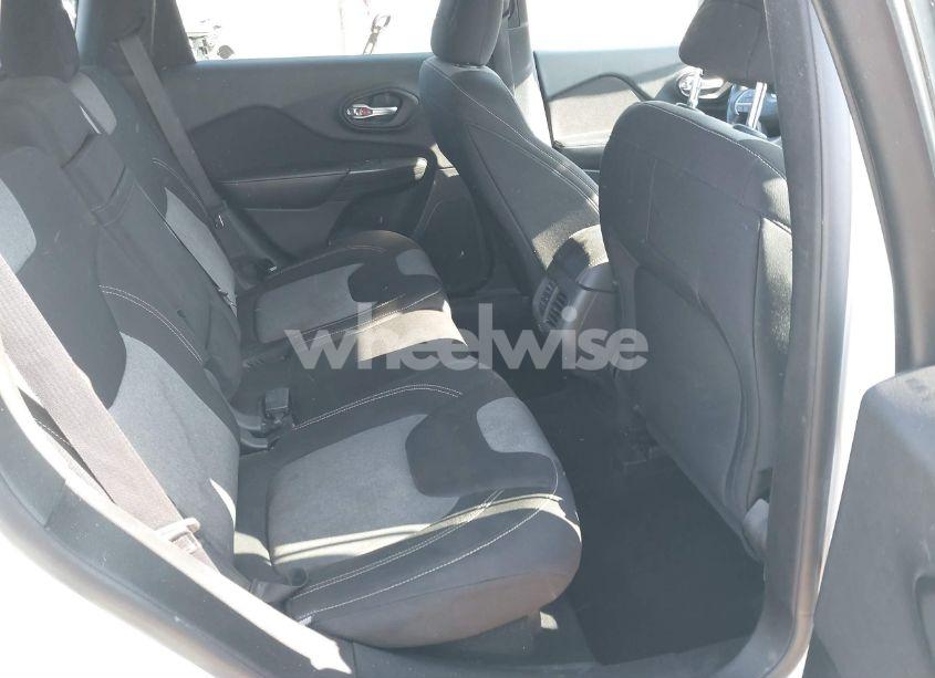 Photo 8 of 2014 Jeep Cherokee LATITUDE (VIN 1C4PJMCB9EW107164)