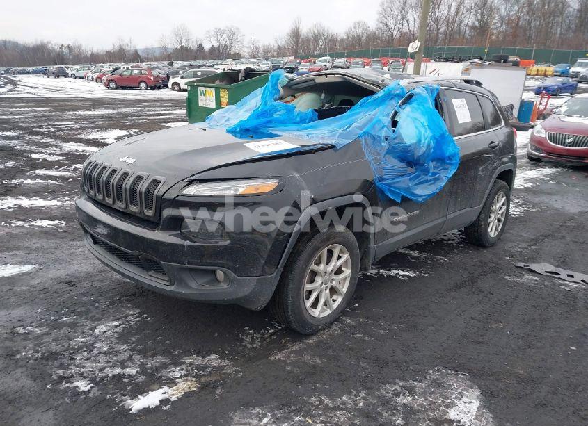 Photo 2 of 2014 Jeep Cherokee LATITUDE (VIN 1C4PJMCB9EW167641)