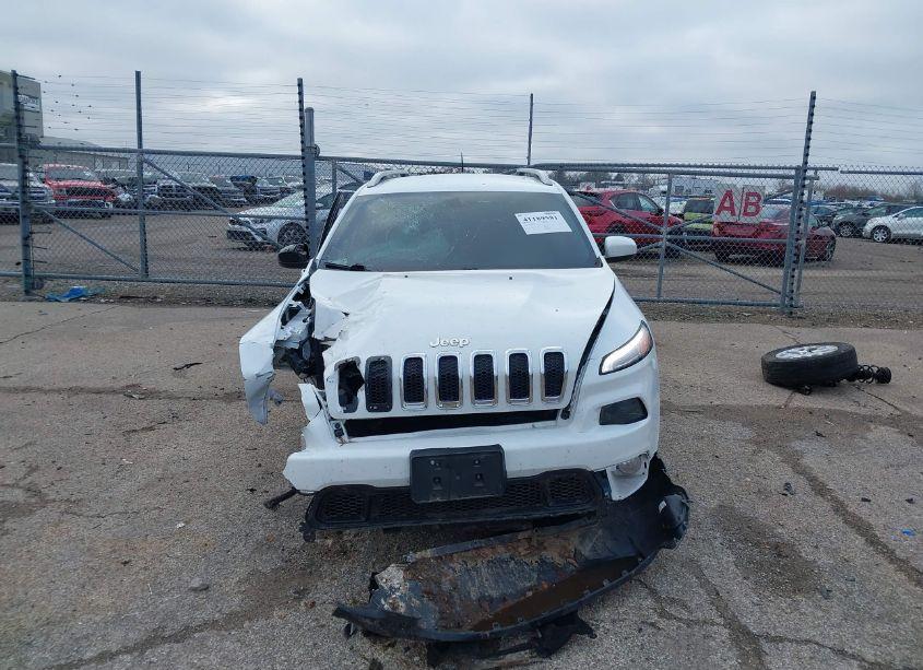 Photo 13 of 2014 Jeep Cherokee LATITUDE (VIN 1C4PJMCB9EW303265)