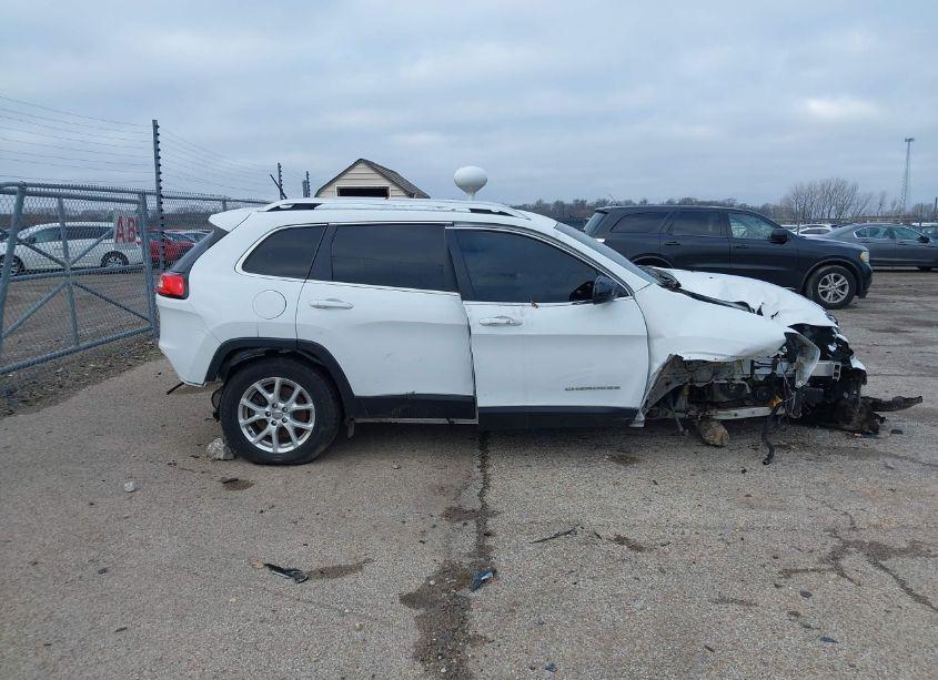 Photo 14 of 2014 Jeep Cherokee LATITUDE (VIN 1C4PJMCB9EW303265)