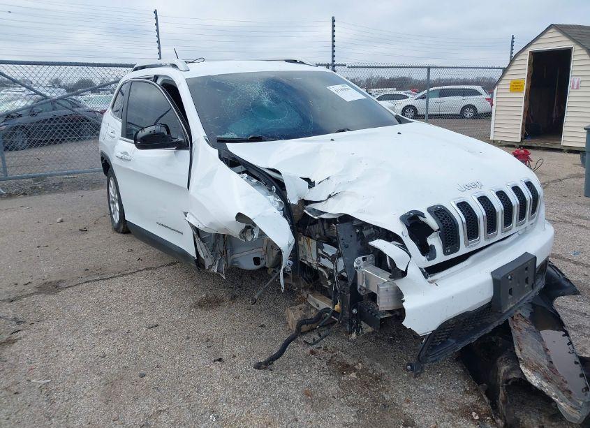 Photo 6 of 2014 Jeep Cherokee LATITUDE (VIN 1C4PJMCB9EW303265)