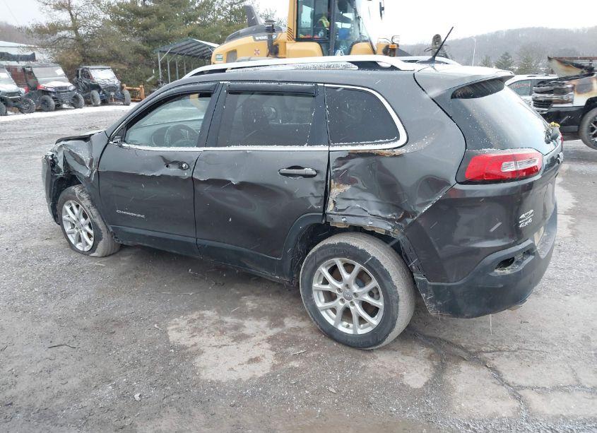 Photo 3 of 2015 Jeep Cherokee LATITUDE (VIN 1C4PJMCB9FW514337)