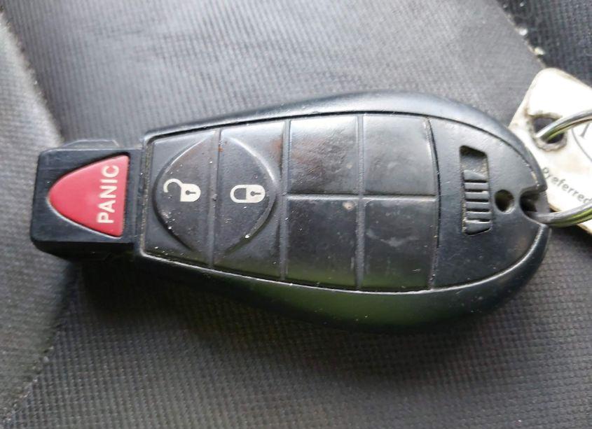 Photo 11 of 2015 Jeep Cherokee LATITUDE (VIN 1C4PJMCB9FW571217)