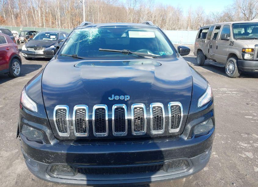 Photo 12 of 2015 Jeep Cherokee LATITUDE (VIN 1C4PJMCB9FW571217)