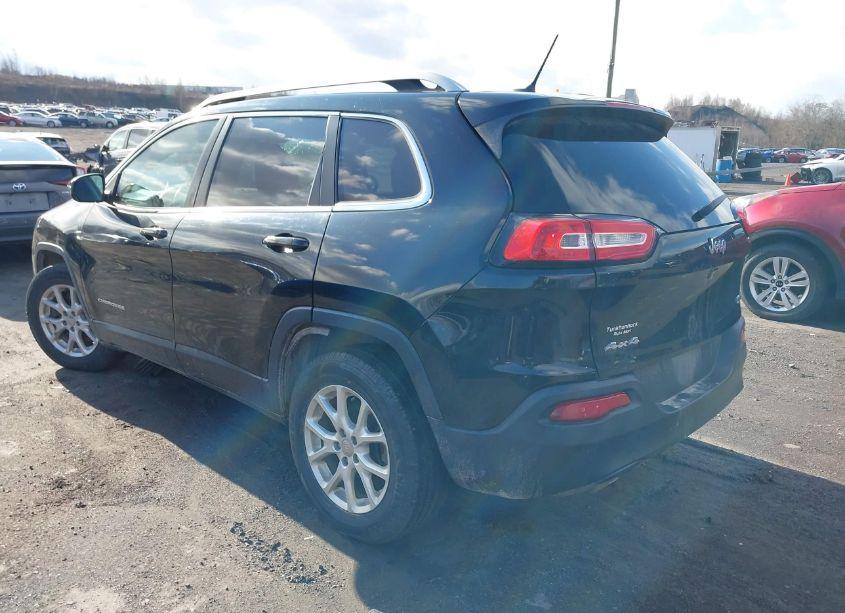 Photo 3 of 2015 Jeep Cherokee LATITUDE (VIN 1C4PJMCB9FW571217)