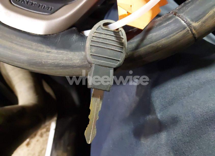 Photo 11 of 2015 Jeep Cherokee LATITUDE (VIN 1C4PJMCB9FW645056)