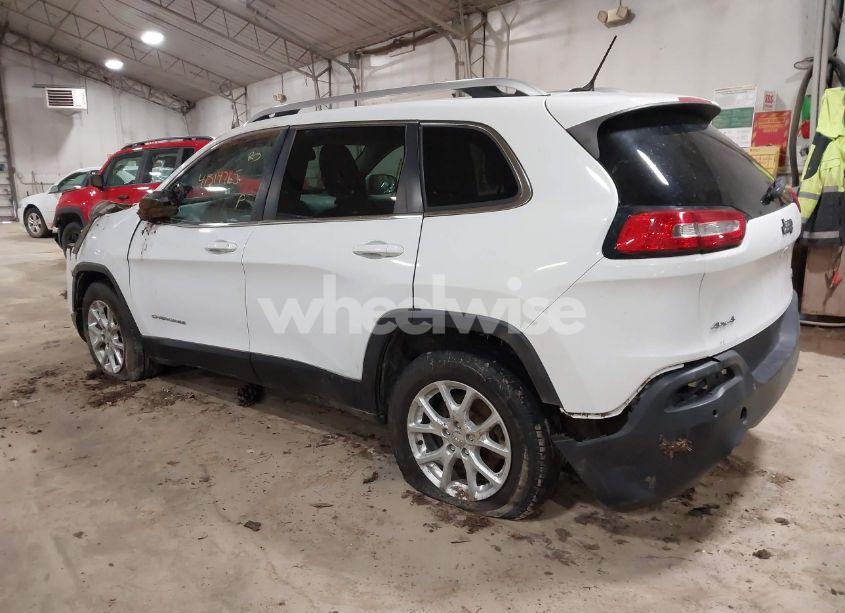 Photo 3 of 2015 Jeep Cherokee LATITUDE (VIN 1C4PJMCB9FW645056)