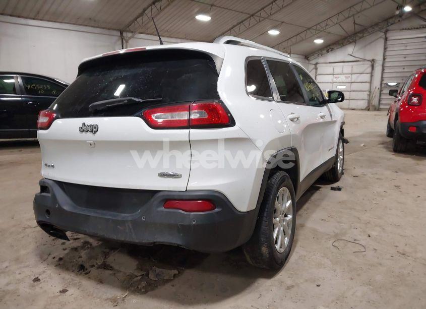 Photo 4 of 2015 Jeep Cherokee LATITUDE (VIN 1C4PJMCB9FW645056)