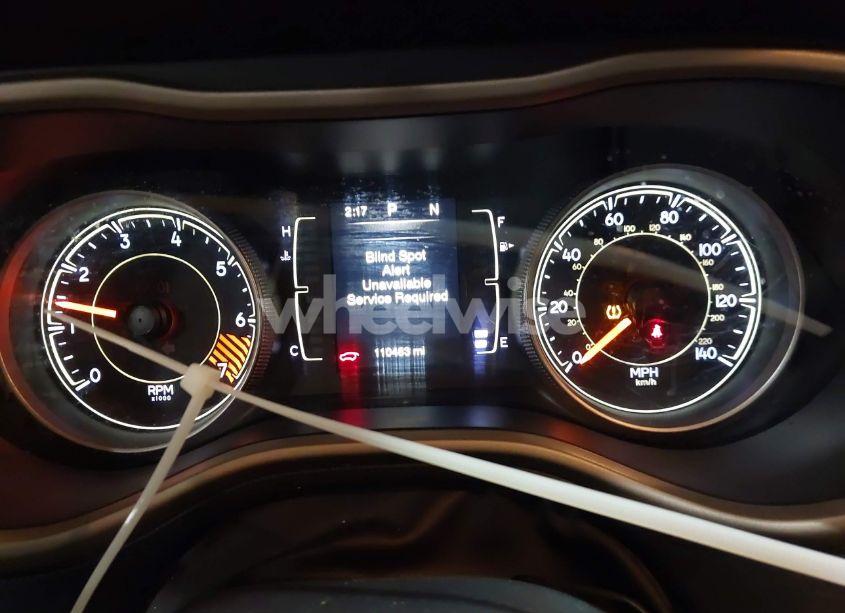 Photo 7 of 2015 Jeep Cherokee LATITUDE (VIN 1C4PJMCB9FW645056)