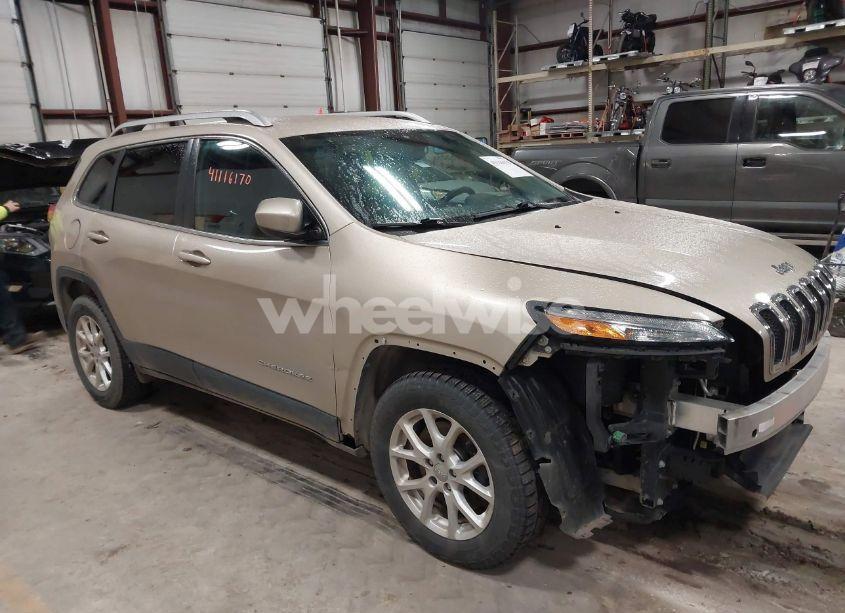 2015 Jeep Cherokee LATITUDE (VIN 1C4PJMCB9FW734254) main photo