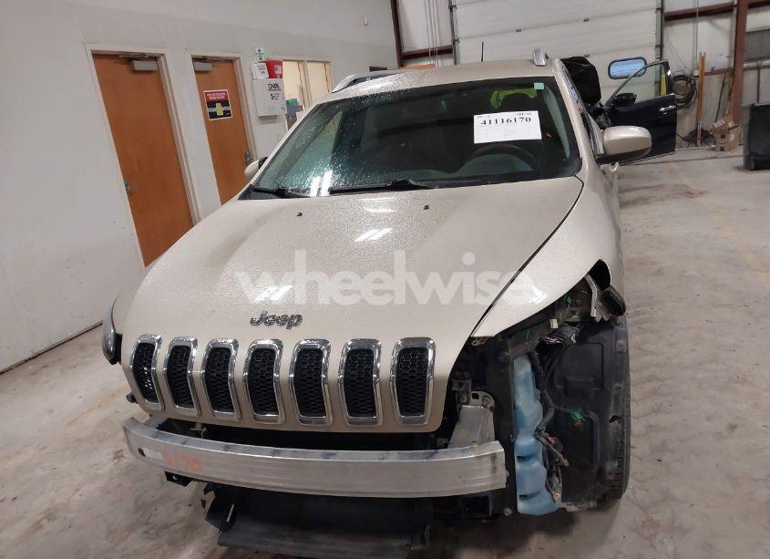 Photo 12 of 2015 Jeep Cherokee LATITUDE (VIN 1C4PJMCB9FW734254)