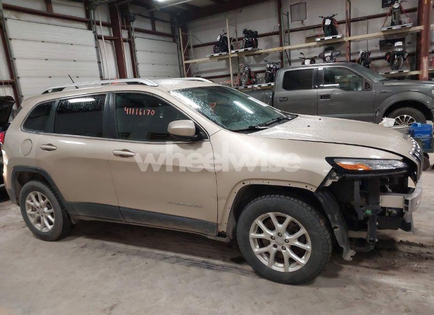 Photo 13 of 2015 Jeep Cherokee LATITUDE (VIN 1C4PJMCB9FW734254)