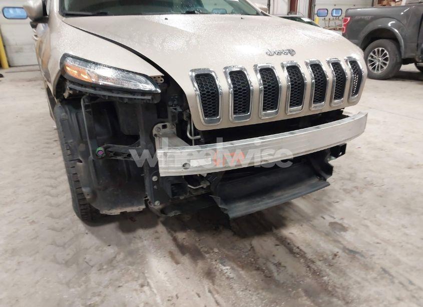 Photo 6 of 2015 Jeep Cherokee LATITUDE (VIN 1C4PJMCB9FW734254)