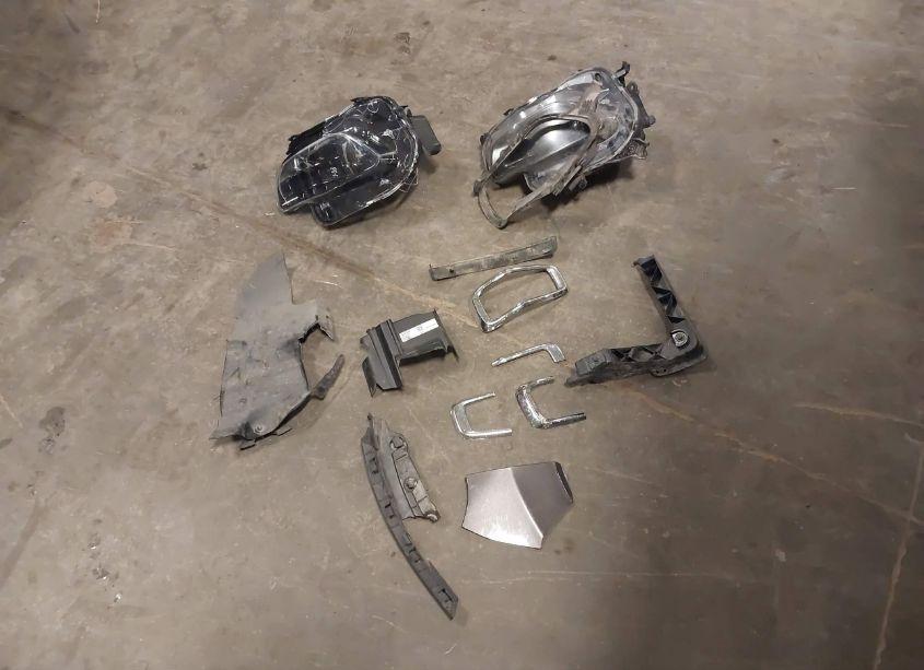 Photo 12 of 2016 Jeep Cherokee LATITUDE (VIN 1C4PJMCB9GW115266)