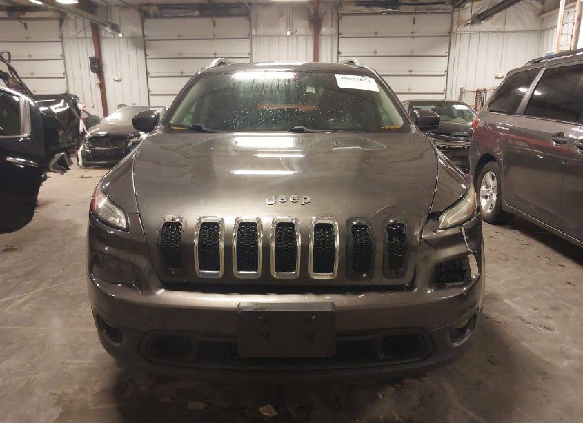 Photo 13 of 2016 Jeep Cherokee LATITUDE (VIN 1C4PJMCB9GW115266)