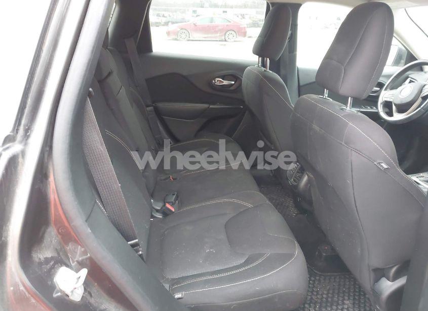 Photo 8 of 2016 Jeep Cherokee ALTITUDE (VIN 1C4PJMCB9GW152673)